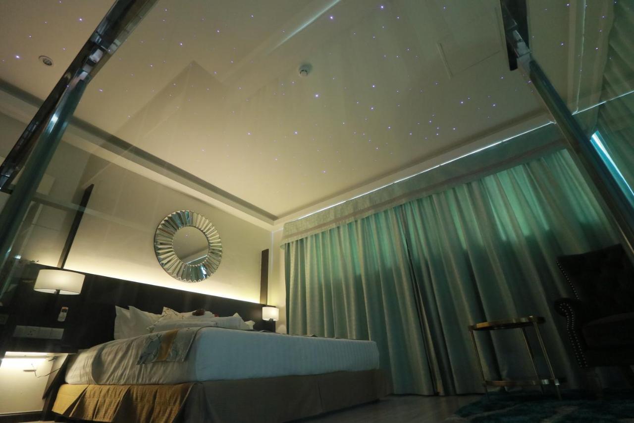 Amamas Boutique Hotel Kuching Exterior foto